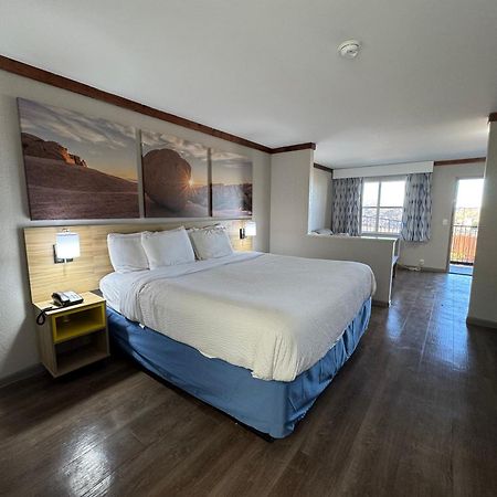 Days Inn By Wyndham Suites Fredericksburg Esterno foto