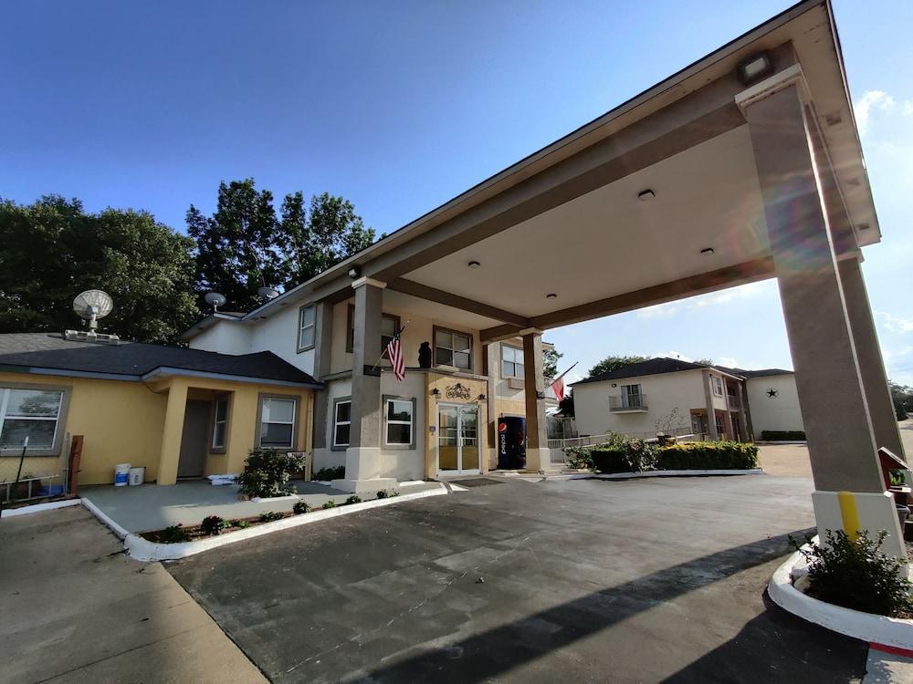 Days Inn By Wyndham Suites Fredericksburg Esterno foto