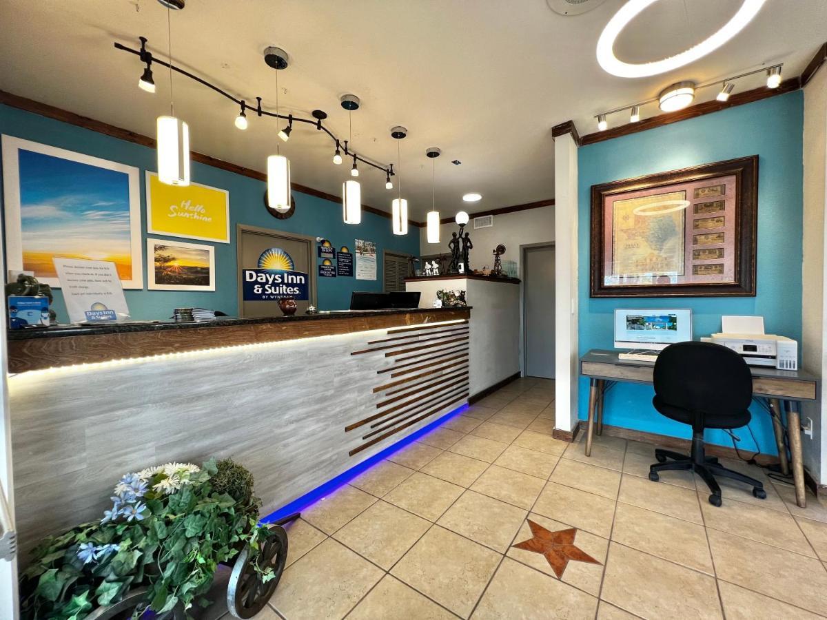 Days Inn By Wyndham Suites Fredericksburg Esterno foto