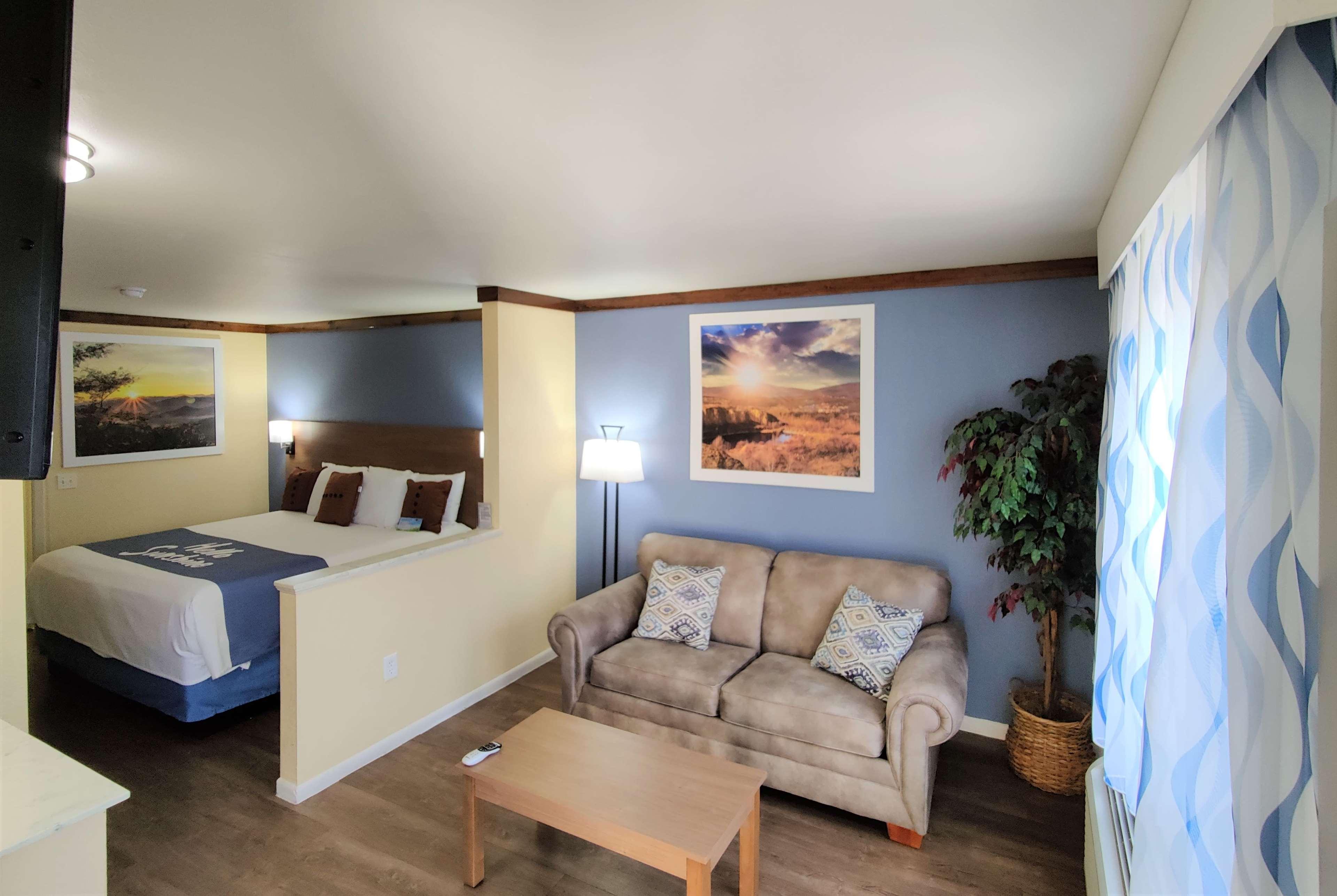 Days Inn By Wyndham Suites Fredericksburg Esterno foto