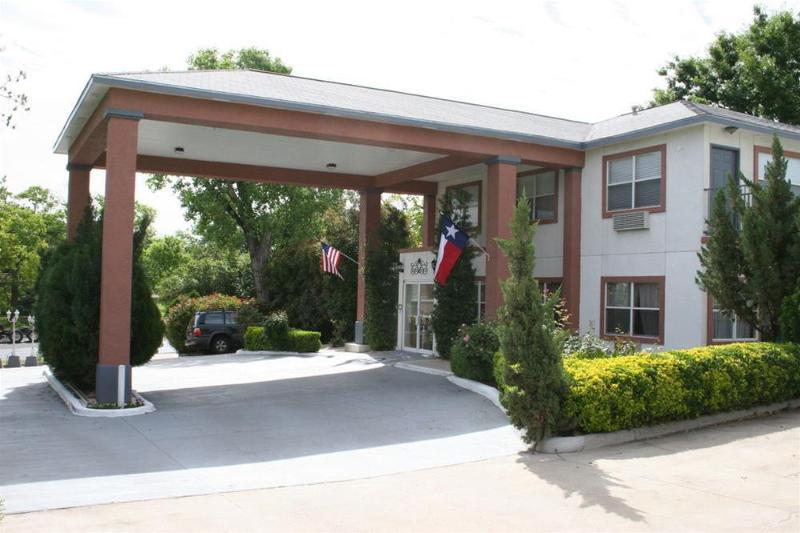 Days Inn By Wyndham Suites Fredericksburg Esterno foto