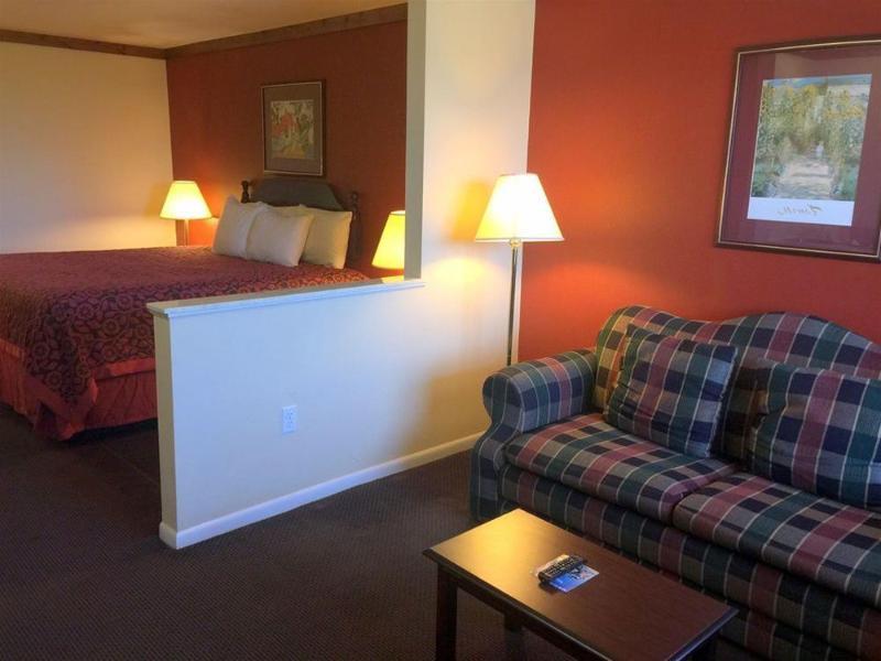 Days Inn By Wyndham Suites Fredericksburg Esterno foto