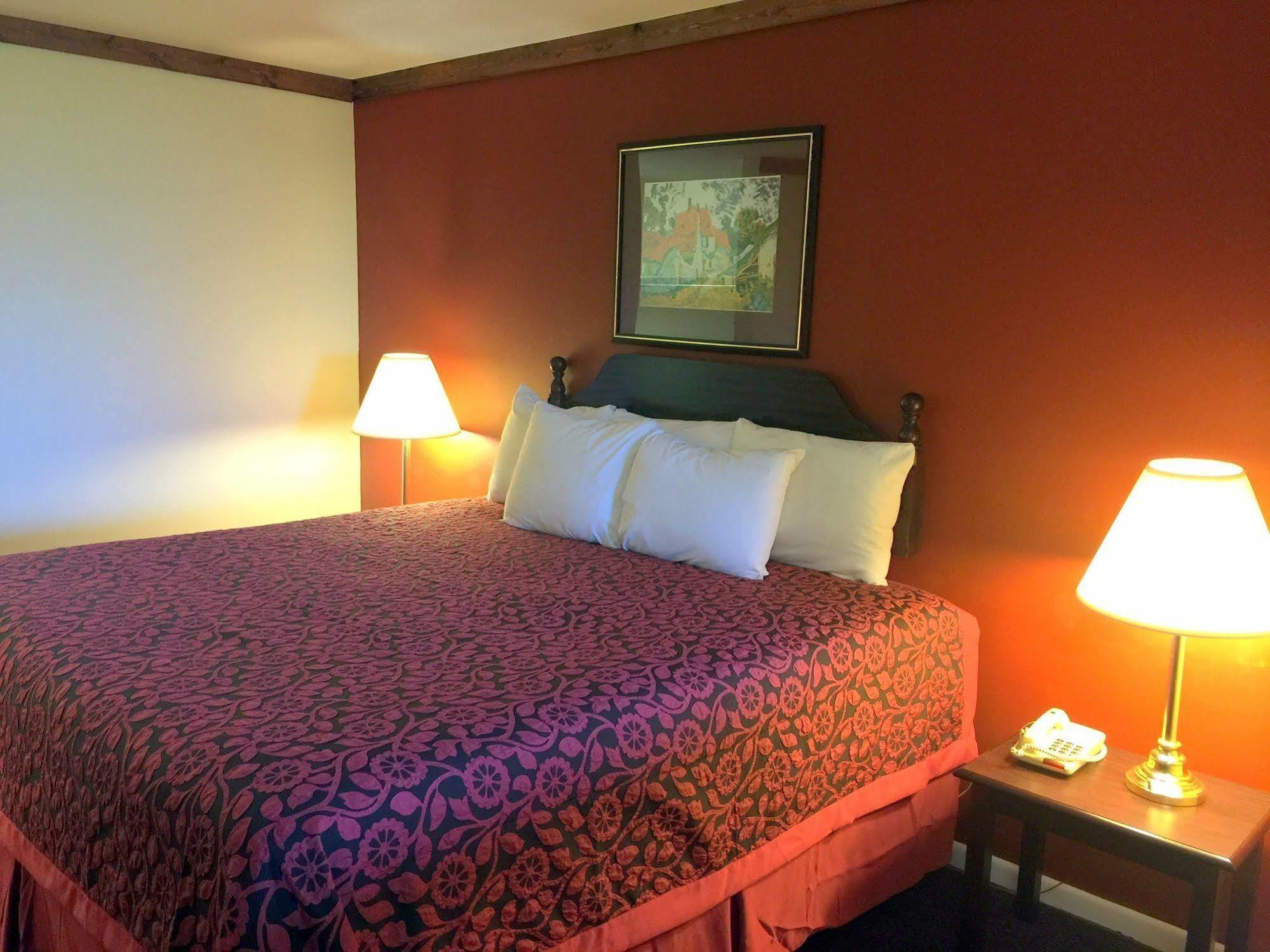 Days Inn By Wyndham Suites Fredericksburg Esterno foto